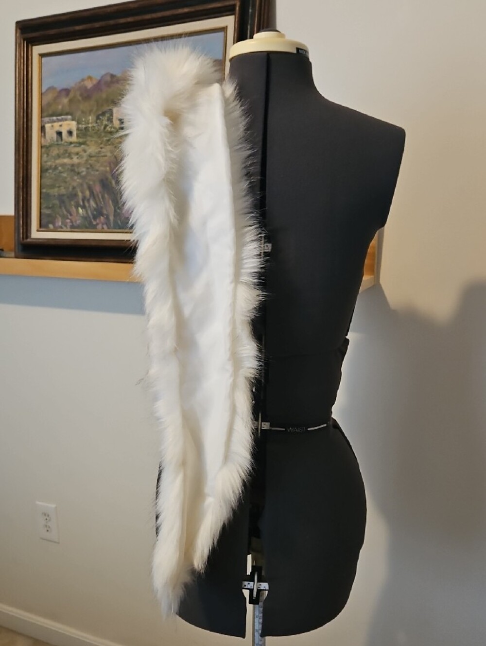 White Faux Fur Stole Shawl - Picture 4 of 4